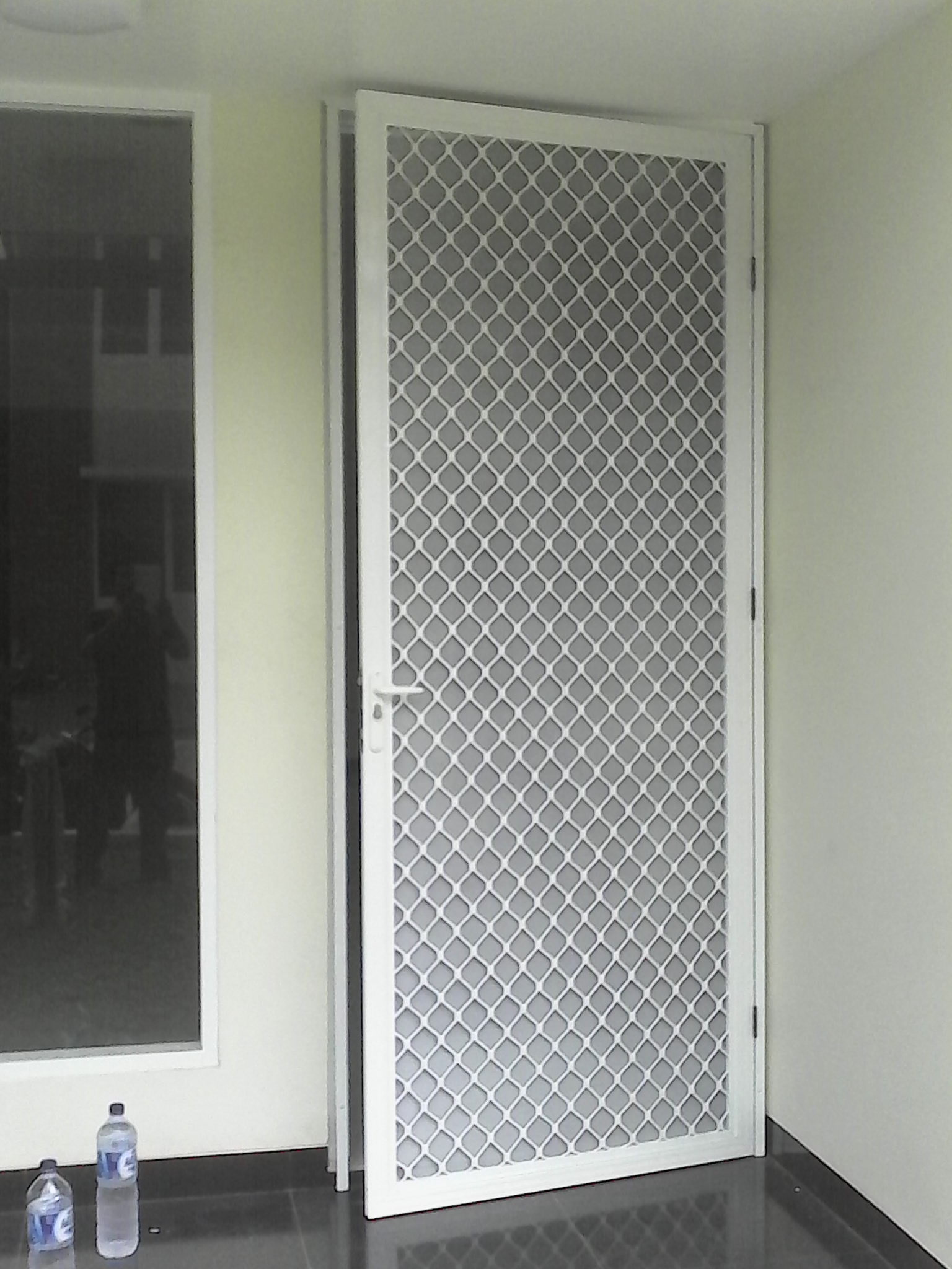 Hasil gambar untuk pintu aluminium expanda