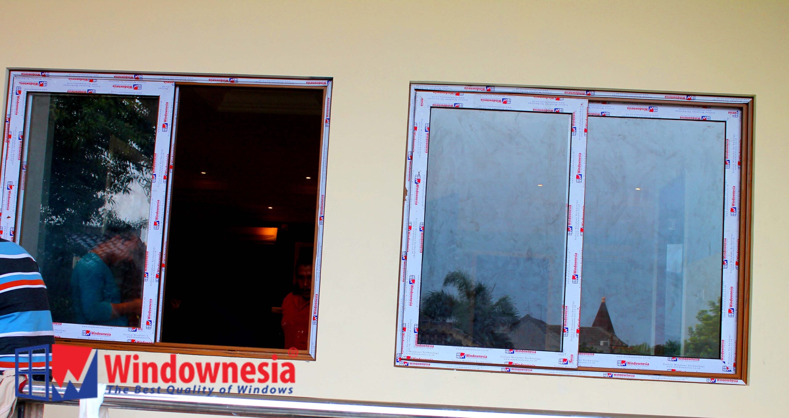 Jendela Sliding Aluminium Jendela Sliding Aluminium - Urat Kayu