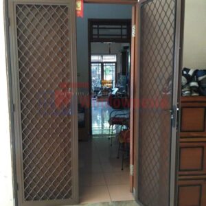 Pintu Expanda 2 Pintu Expanda Warna Coklat Aluminium