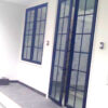 Pintu-Swing-Aluminium-hitam-kaca Pintu Swing Aluminium Double / 2 Daun