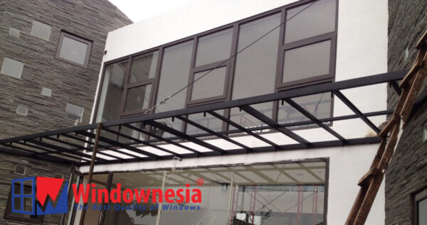 Jendela Jungkit Coklat Jendela Casement Aluminium Coklat