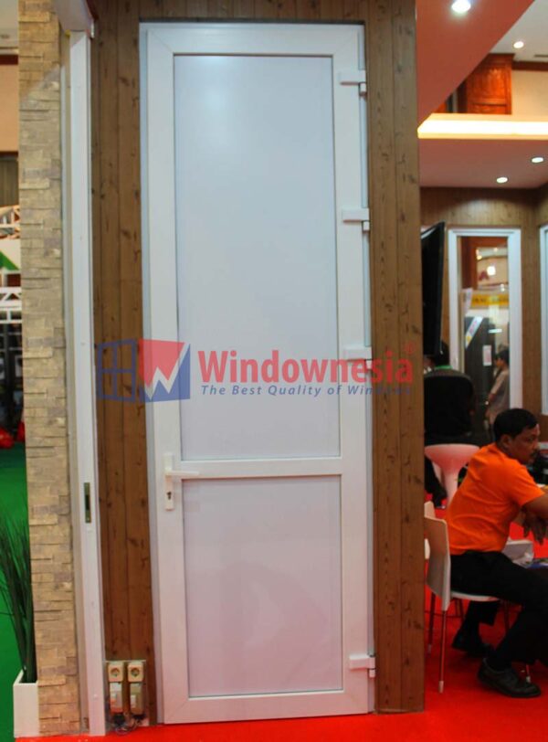 Pintu dengan Aluminium Composite Panel (1) Pintu Aluminium ACP