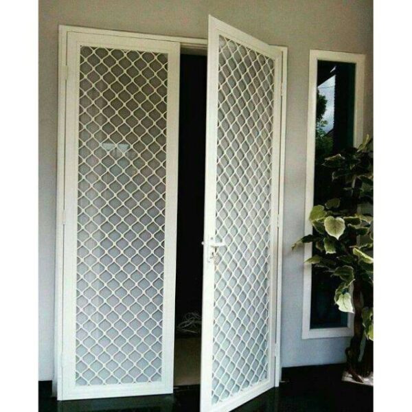 Pintu Expanda Kawat Nyamuk Baja 2 Pintu Expanda Aluminium Putih